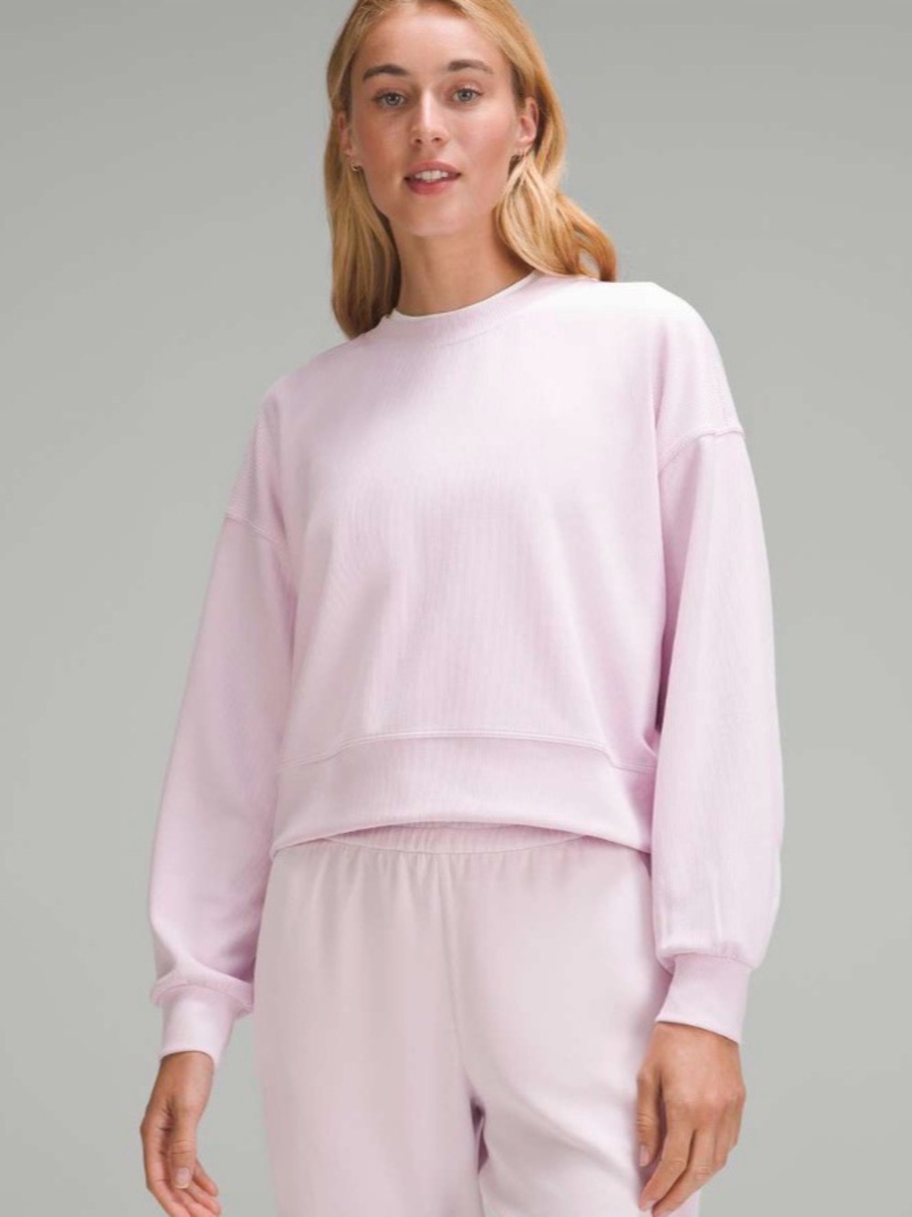 Lululemon Ribbed Softstreme
Perfectly Oversized Cropped Crew